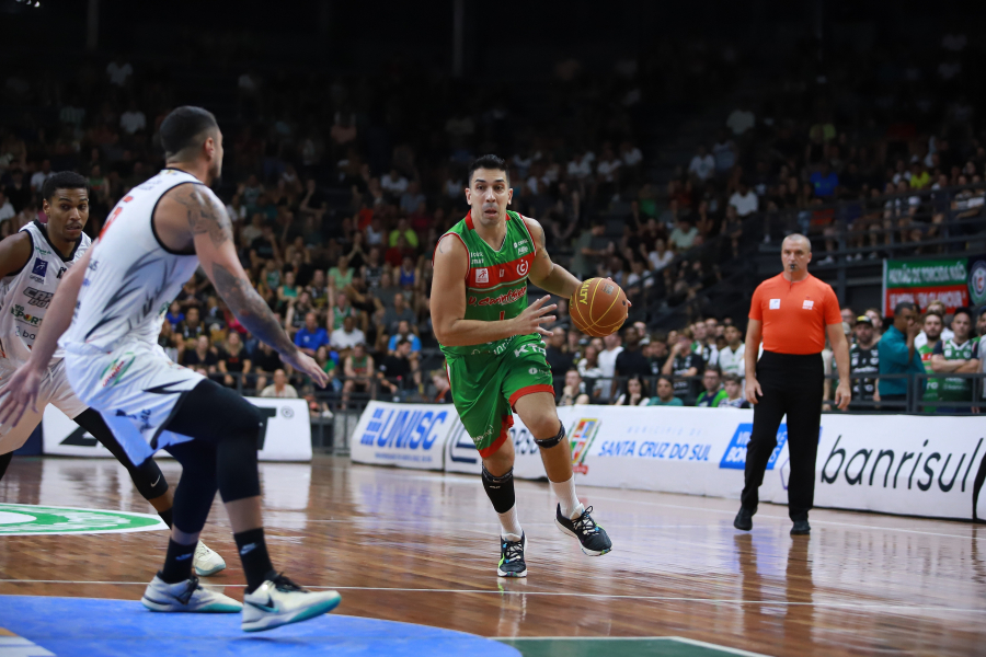 Segue a senda | Caxias do Sul Basquete é derrotado pelo União Corinthians 