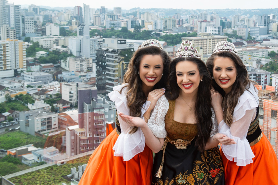 Caxias do Sul | Abertas as inscrições para o concurso da Rainha e princesas da Festa da Uva 2026