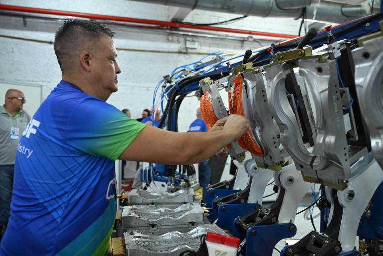 49ª Fimec inicia destacando inovações no setor de calçados