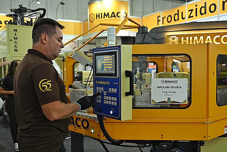 Fimec chega ao fim evidenciando o Brasil no setor de calçado