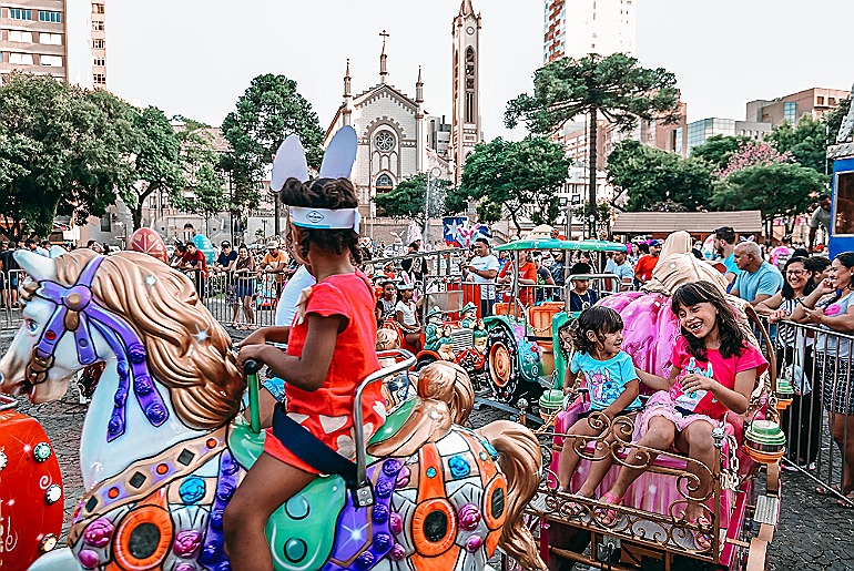 20 mil pessoas prestigiam a 3ª Páscoa no centro da cidade