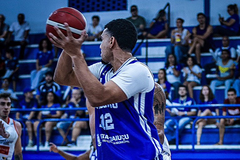 Caxias do Sul Basquete vence jogo importante em Minas Gerais