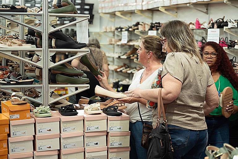 Loucura por Sapatos ocorre de 2 a 12 de abril na Fenac
