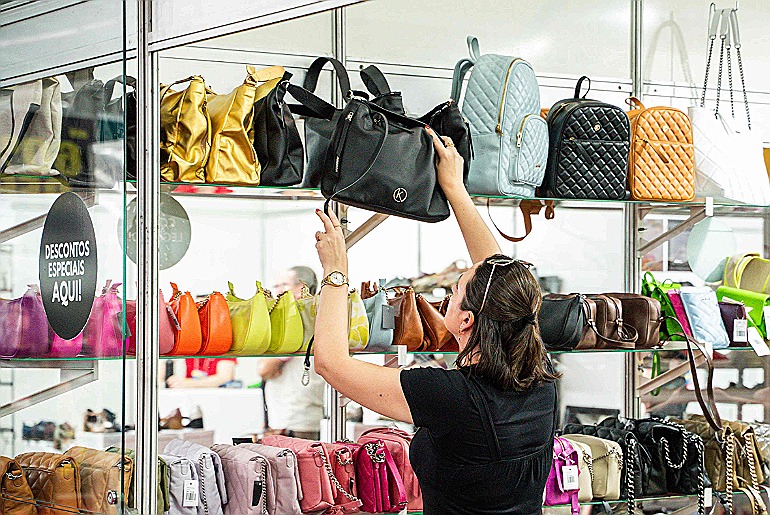 Loucura por Sapatos ocorre de 2 a 12 de abril na Fenac