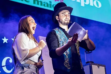 Mágico caxiense participa do maior festival circense do RS