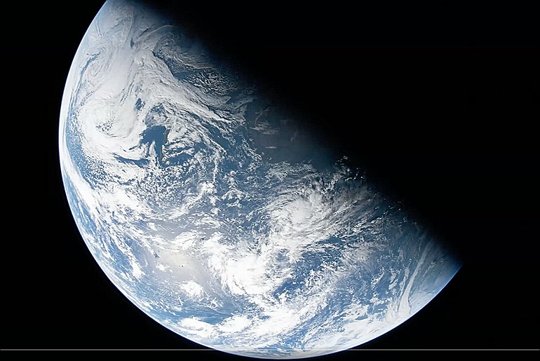 Nasa divulga imagem da Terra vista da missão Artemis II