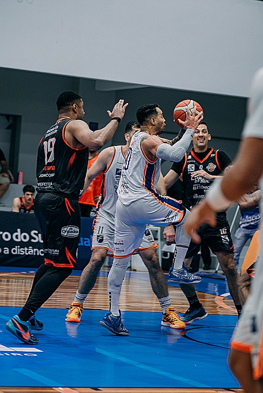 Caxias do Sul Basquete vence a Unifacisa fora de casa
