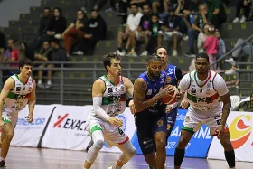 Caxias do Sul Basquete é superado pelo São José por 68 a 65