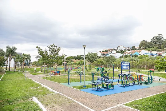 Prefeitura revitaliza Praça Nayr Novelo Balbinot