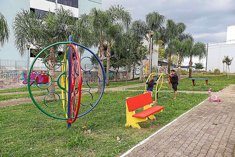 Prefeitura revitaliza Praça Nayr Novelo Balbinot