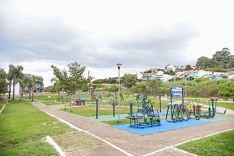 Prefeitura revitaliza Praça Nayr Novelo Balbinot