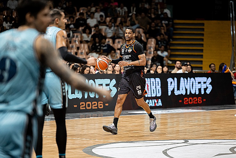 Caxias do Sul Basquete perde primeira partida dos Playoffs	