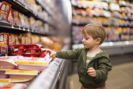 Consumo de ultraprocessados cresce por fatores sociais