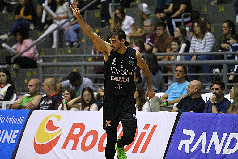 Caxias do Sul Basquete perde jogo 2 dos playoffs