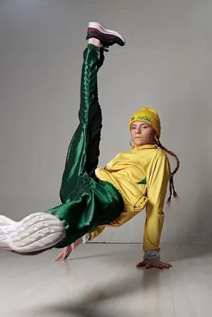 Atleta de 16 anos, no Breaking, garante lugar no pódio