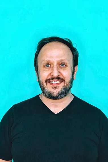 O atendimento mudou. E muita gente continua atendendo igual