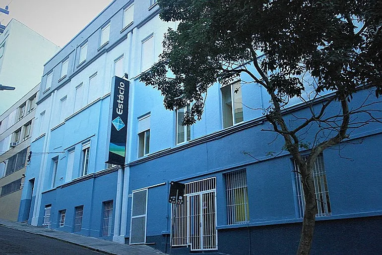 Acadêmico da Estácio conquista bolsa internacional 