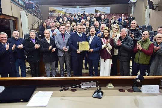 CDL recebe homenagem pelo aniversário de 60 anos