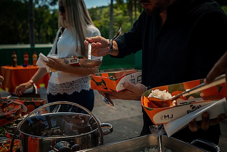 “Feijoada do Panda” terá primeira edição em Porto Alegre