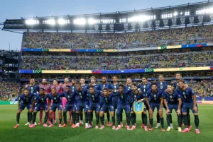 Primeira vitória na Copa com ajustes certeiros de Ancelotti