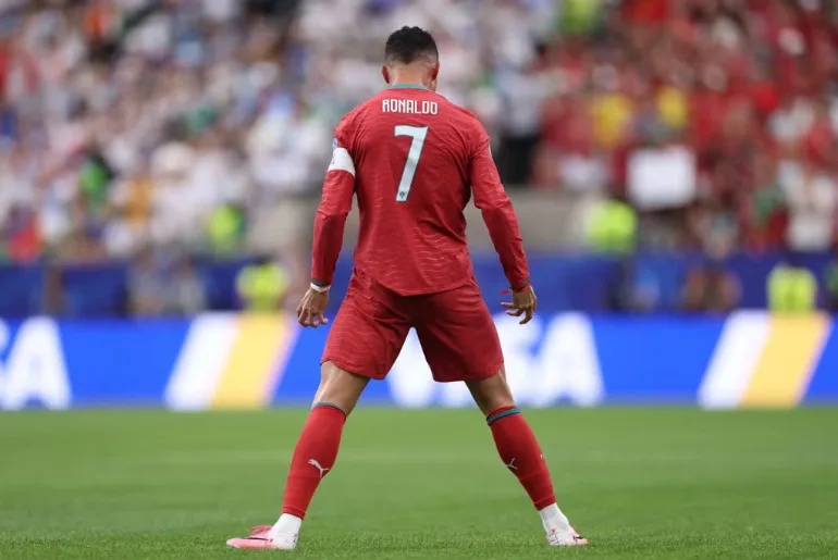 Disputa de recordes: CR7 fez gols em todas as copa