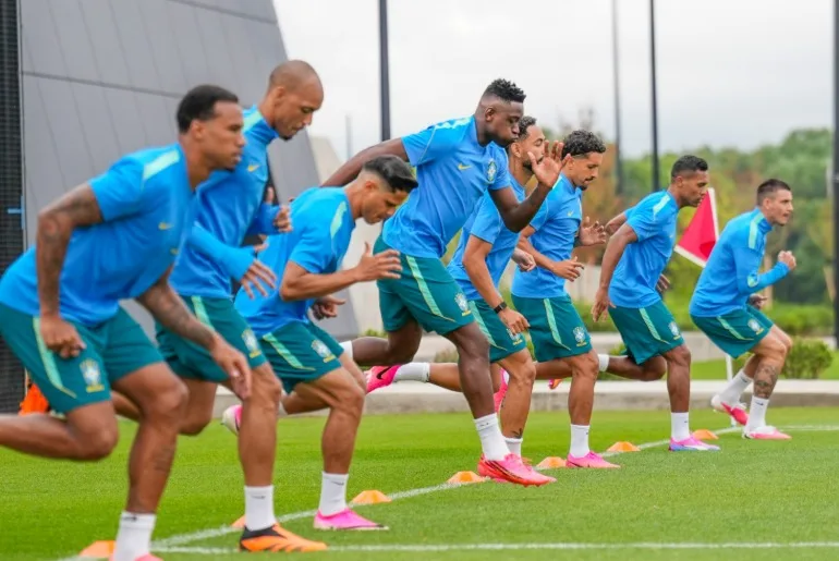 Brasil joga nesta quarta com foco na primeira colocação
