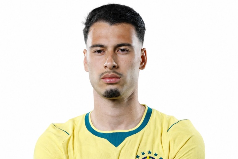 Brasil passa pelo primeiro mata e domingo luta para seguir
