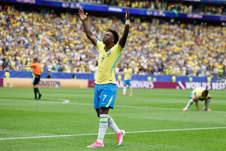Brasil passivo e complacente perde e está fora da Copa do Mundo 2026