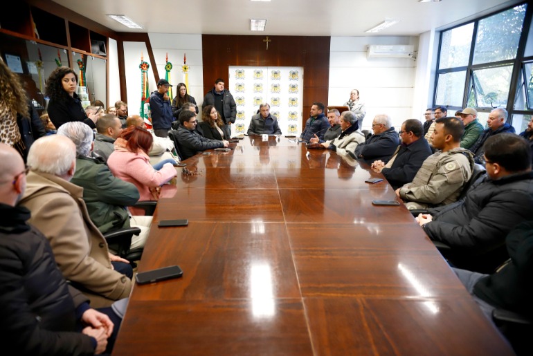 Vai decolar? | Prefeito Adiló assina contrato para a construção da primeira etapa do Aeroporto Regional da Serra Gaúcha