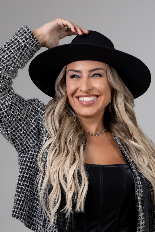 Bibiana Bolacell apresenta nova turnê do DVD "Aconchego" em Canela