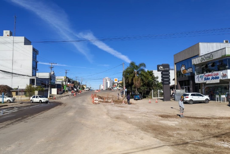 Há anos | Nova intervenção na obra de acesso ao Desvio Rizzo altera temporariamente o trânsito no local
