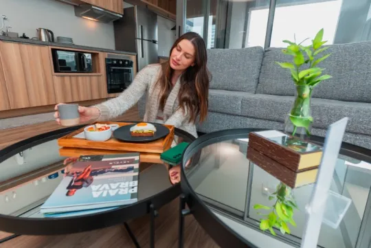 Airbnb cresce mais de 20% no Brasil e aquece busca por imóveis compactos para locação