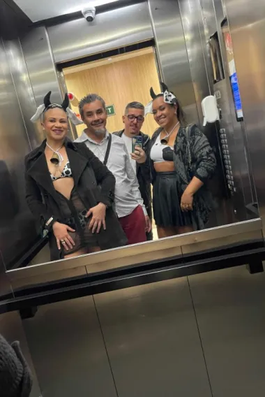 Dia do Amigo: casais mostram que o swing pode gerar vínculos de amizades duradouras