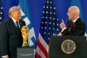 Presidente Donald Trump entregou a taça à grande campeã França