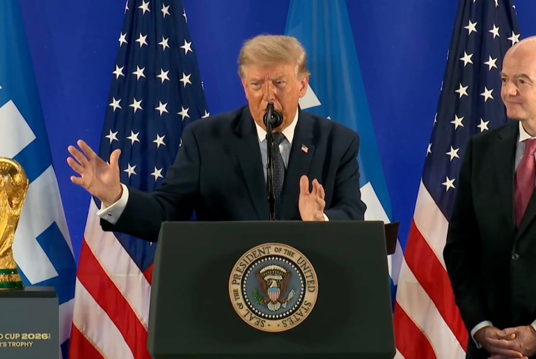Presidente Donald Trump entregou a taça à grande campeã França