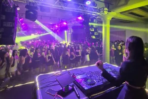 Esgotados ingressos para a Magic Party, a balada das debutantes  
