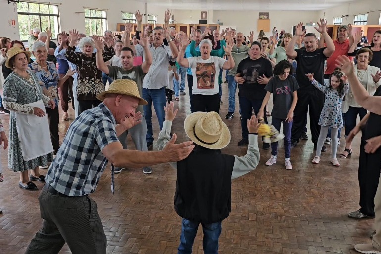 Comunidade de Loreto recebe Forqueta Cultural de agosto