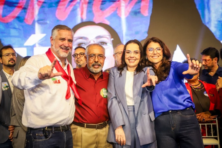 Convenção oficializa chapa da Coligação Com o Povo e confirma Paulo Pimenta como candidato ao Senado