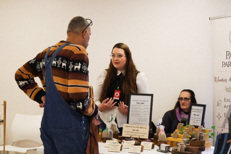 Na véspera do Dia dos Pais, Feira Bêrga movimenta terceiro andar do Prataviera Shopping, em Caxias do Sul
