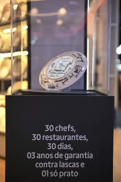  Um único prato, 30 dias e 30 chefs pelo Brasil:  Tramontina Primia prova a resistência de sua porcelana em ação inédita