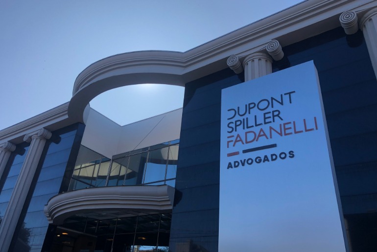 Escritório da Serra Gaúcha assessora compra da Cristal Embalagens pela Mega Goglio 