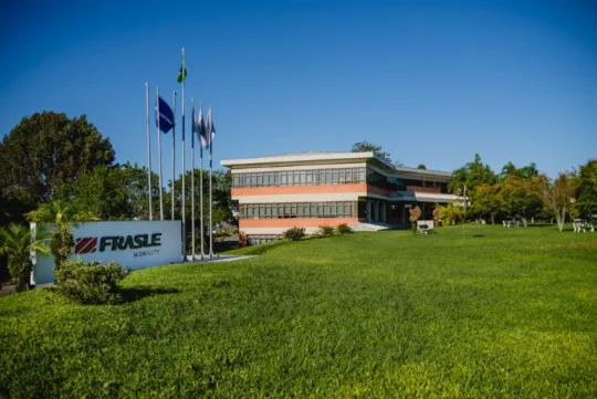 Frasle Mobility registra receita líquida de R$ 1,4 bilhão e margem EBITDA recorde no segundo trimestre de 2026