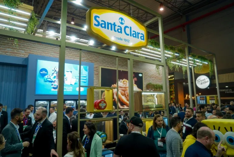 Santa Clara apresenta lançamentos na ExpoAgas e aposta em produtos de saudabilidade e proteínas