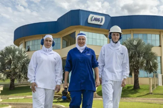 JBS tem mais de 315 vagas abertas no Rio Grande do Sul 