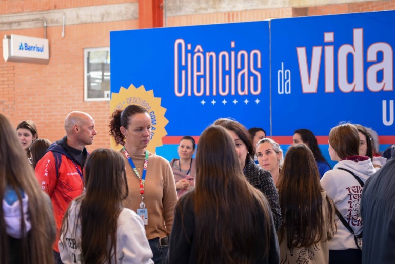 UCS Talk orienta jovens sobre profissões e futuro acadêmico