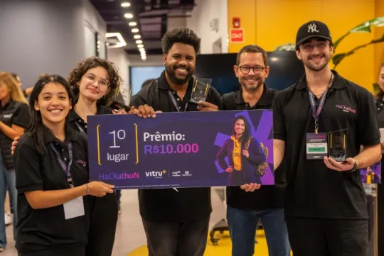 Projeto que combate a evasão escolar é o vencedor do Hackathon Vitru 2026