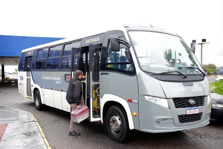 Novo modal | Pets enfim ganham espaço no transporte público caxiense