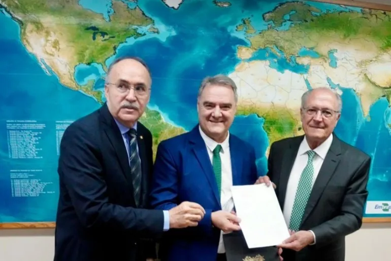Edson Néspolo se encontra com Vice-presidente Alkmin em Brasília