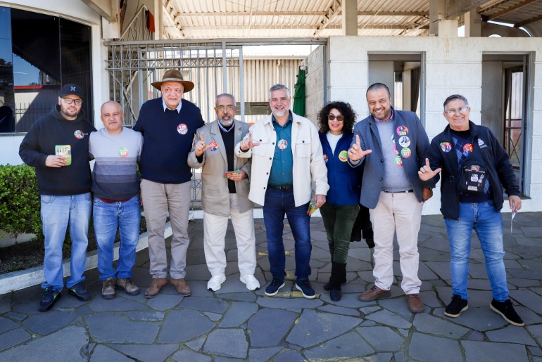 Ao lado de Paim, Pimenta leva campanha na porta de fábrica e reforça compromisso com os trabalhadores