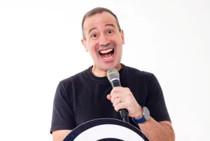Magicamente, maior show de hipnose da América Latina chega a Porto Alegre com uma experiência de humor, surpresa e imaginação